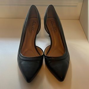 Rarely worn size nine kitten heel shoes